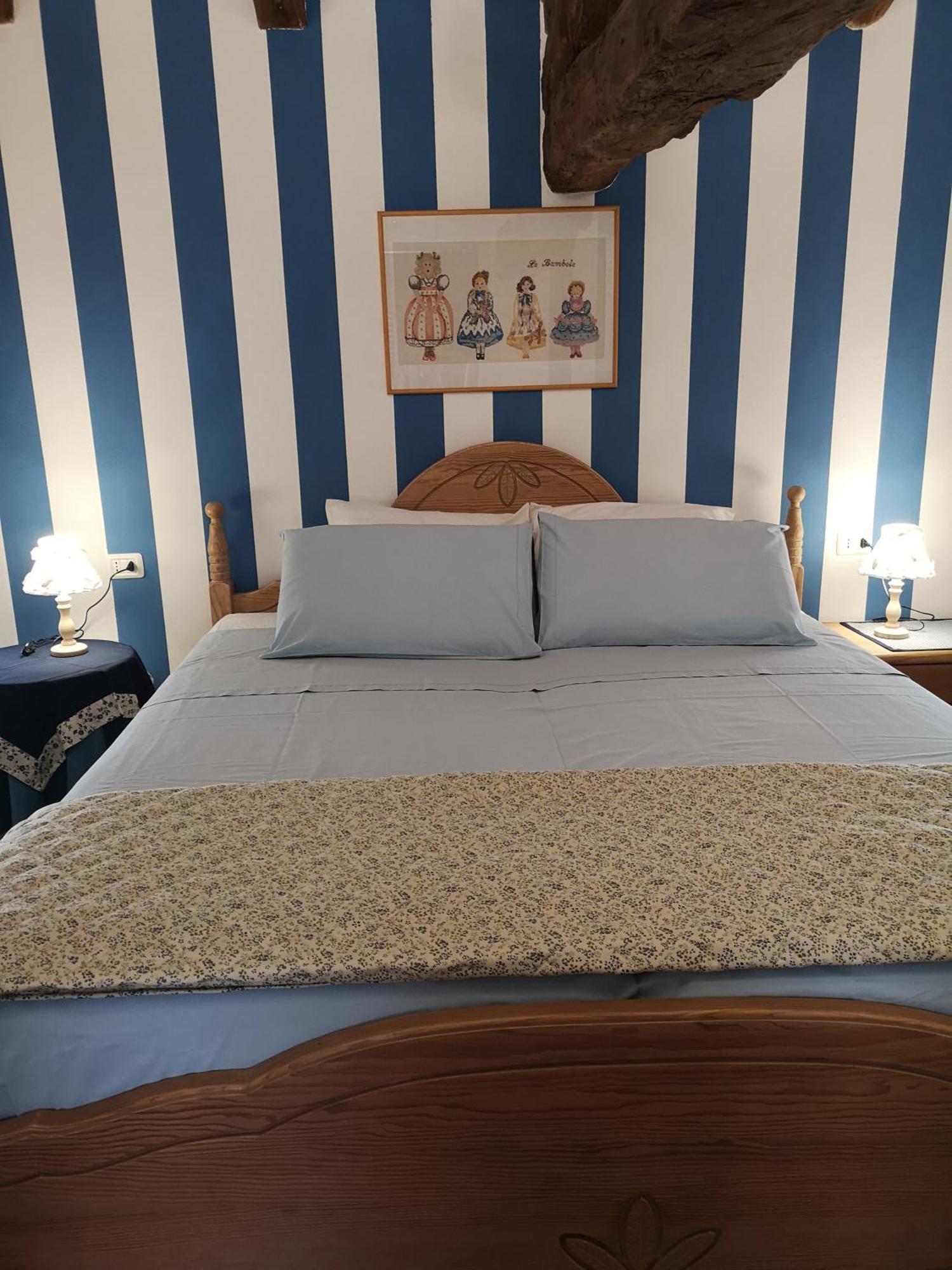 East Wind Bed & Breakfast Medea Екстериор снимка